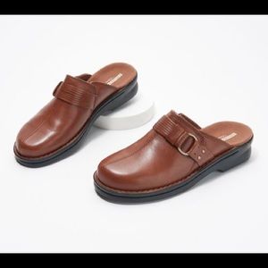 Clarks Leather Slip-On Clogs Patty Lorene